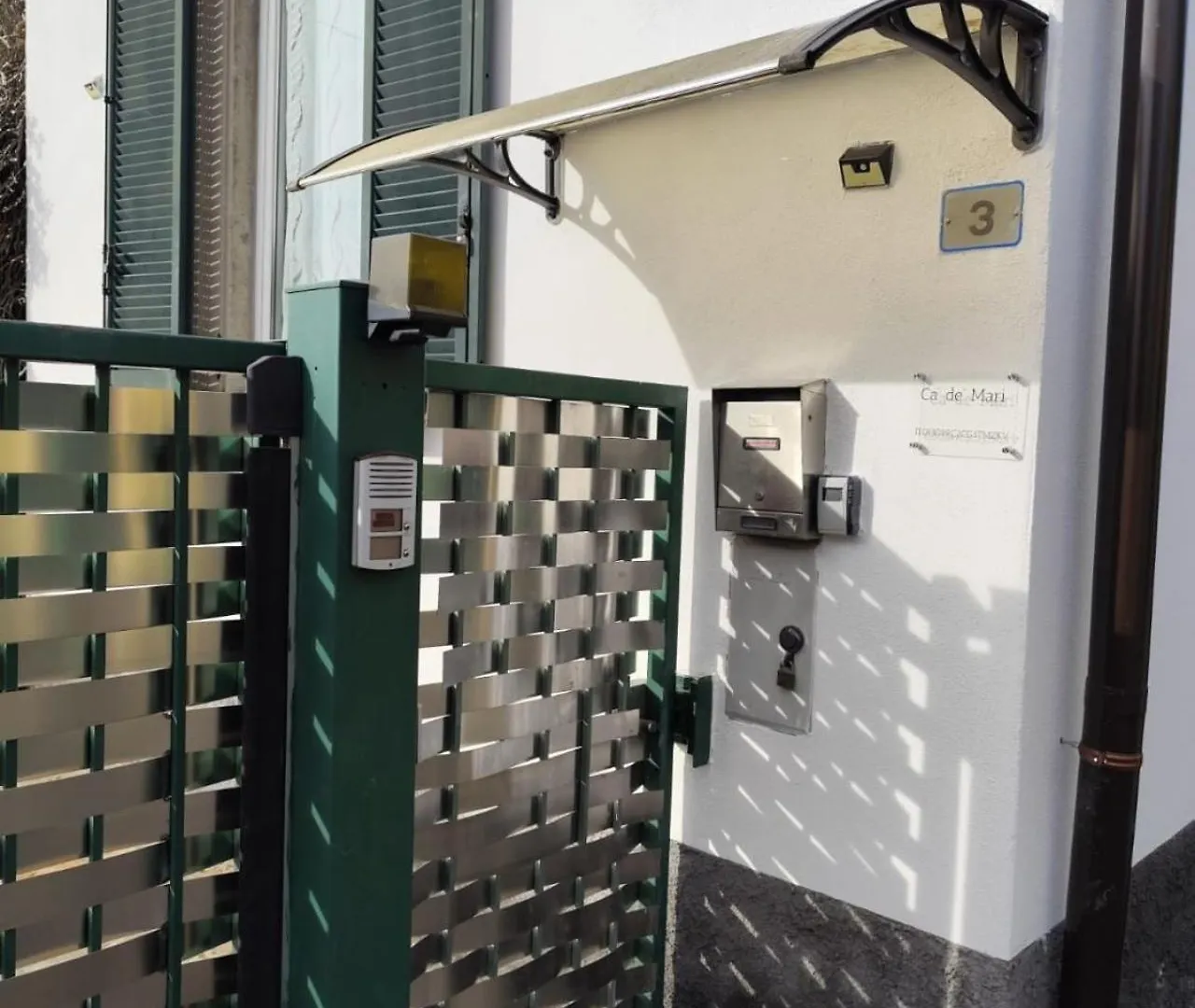 Apartment Ca' De' Mari At Como - Switzerland Uggiate-Trevano Italy